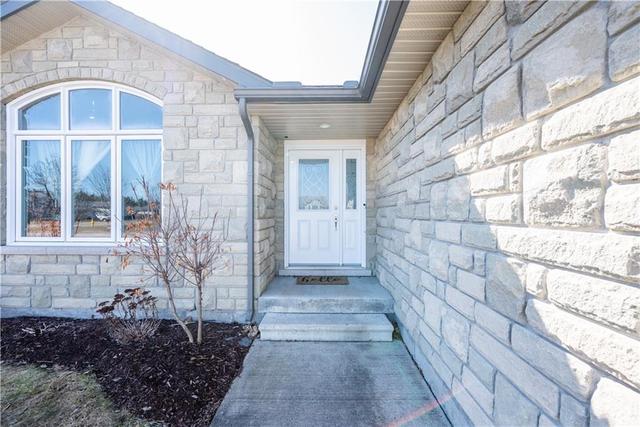 515 Turning Stone Crescent, House detached with 4 bedrooms, 2 bathrooms and 4 parking in Petawawa ON | Image 2