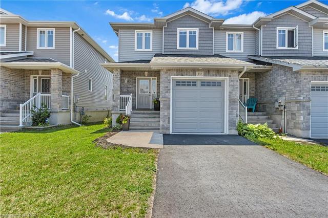 937 Blossom Street, House attached with 3 bedrooms, 3 bathrooms and null parking in Kingston ON | Image 1