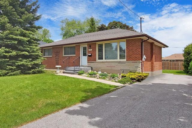 main fl - 595 Gibbons St, House detached with 3 bedrooms, 1 bathrooms and 2 parking in Oshawa ON | Card Image