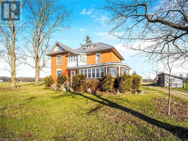 5534 Highway 9 Highway, Home with 4 bedrooms, 1 bathrooms and 20 parking in Minto ON | Image 3