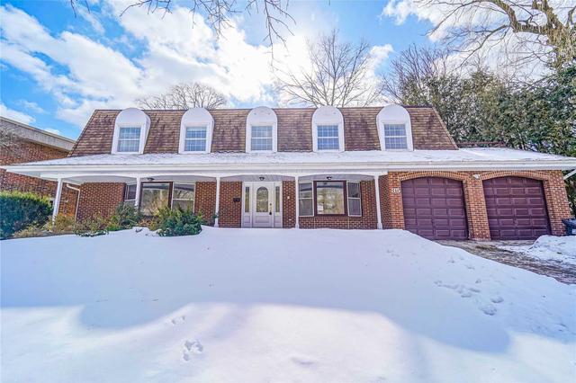 35 Bearwood Dr, House detached with 5 bedrooms, 3 bathrooms and 8 parking in Toronto ON | Card Image