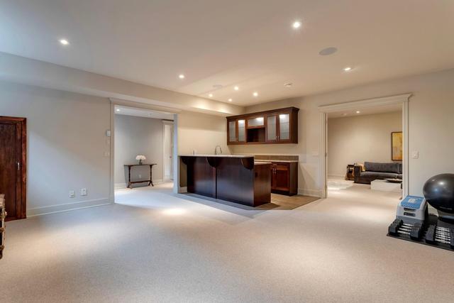 2615 12 Avenue Nw, House detached with 5 bedrooms, 4 bathrooms and 3 parking in Calgary AB | Image 40