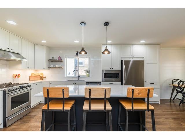 35702 Hawksview Place, House detached with 4 bedrooms, 3 bathrooms and 4 parking in Abbotsford BC | Image 7