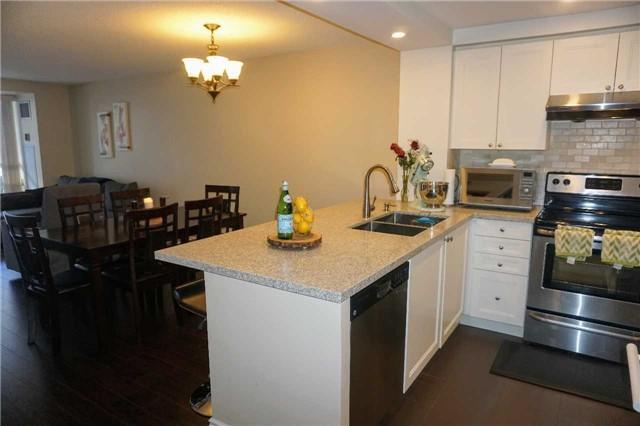 Sph 210 - 28 Hollywood Ave, Condo with 1 bedrooms, 1 bathrooms and 1 parking in Toronto ON | Image 3