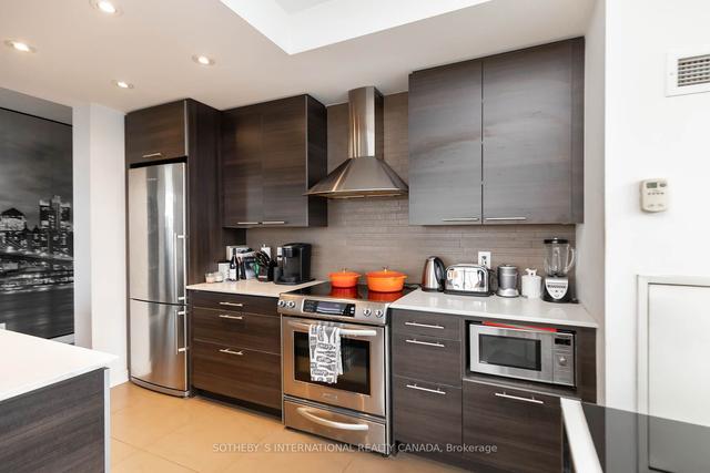 2803 - 1 Market St, Condo with 2 bedrooms, 2 bathrooms and 1 parking in Toronto ON | Image 3