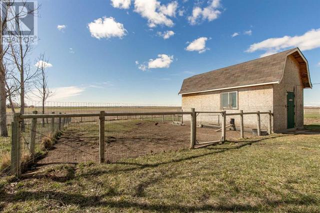 13, - 101022 Range Road 22 4, House detached with 7 bedrooms, 4 bathrooms and null parking in Lethbridge County AB | Image 42