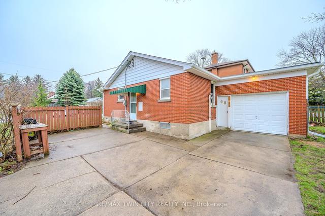 68 Jansen Ave, House detached with 2 bedrooms, 1 bathrooms and 3 parking in Kitchener ON | Image 27