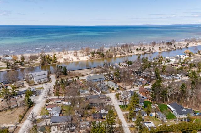 10 Elm Dr, House detached with 5 bedrooms, 4 bathrooms and 4 parking in Wasaga Beach ON | Image 25
