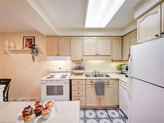219 - 2199 Sixth Line, House attached with 2 bedrooms, 2 bathrooms and null parking in Oakville ON | Image 27