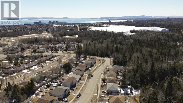 560 Black Bay Rd, House detached with 5 bedrooms, 2 bathrooms and null parking in Thunder Bay ON | Image 29