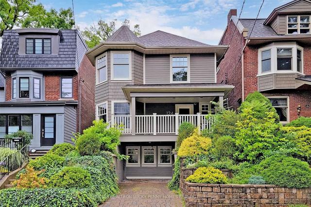 124 Kenilworth Ave, House detached with 3 bedrooms, 3 bathrooms and 1 parking in Toronto ON | Image 1