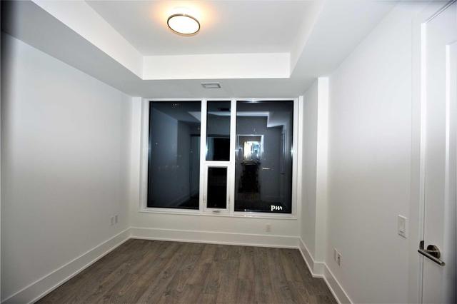 5502 - 10 York St, Condo with 2 bedrooms, 2 bathrooms and 1 parking in Toronto ON | Image 11
