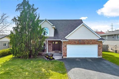 6791 Buckingham Dr, House detached with 3 bedrooms, 2 bathrooms and 4 parking in Niagara Falls ON | Card Image