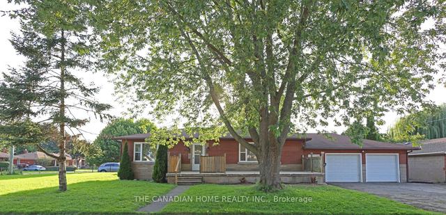 6863 Heximer Ave W, House detached with 3 bedrooms, 2 bathrooms and 8 parking in Niagara Falls ON | Image 12