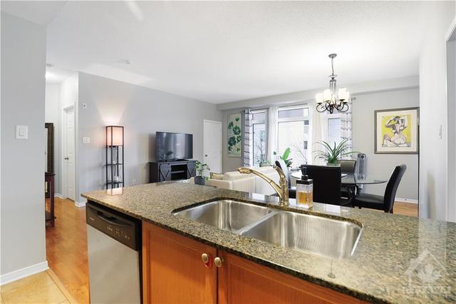 g - 240 Meilleur Private, Condo with 2 bedrooms, 2 bathrooms and 1 parking in Ottawa ON | Image 11
