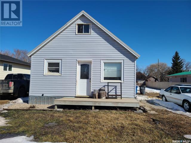 129 Elder Street, House detached with 2 bedrooms, 1 bathrooms and null parking in Pense SK | Card Image