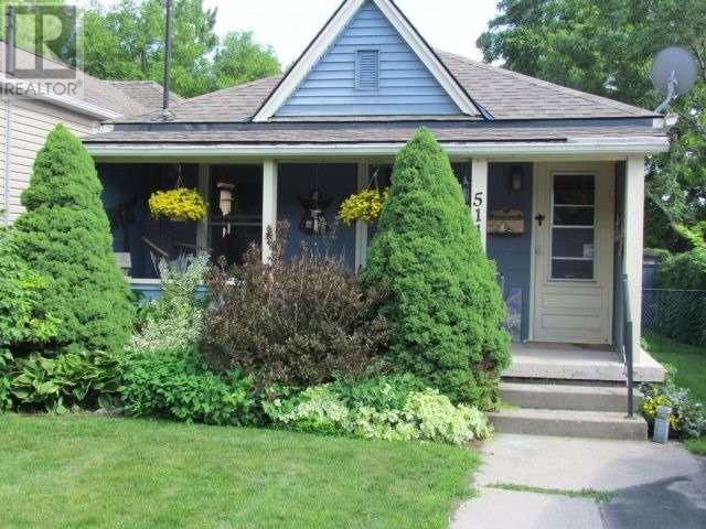 511 Pall Mall St, House detached with 2 bedrooms, 1 bathrooms and 3 parking in London ON | Image 1