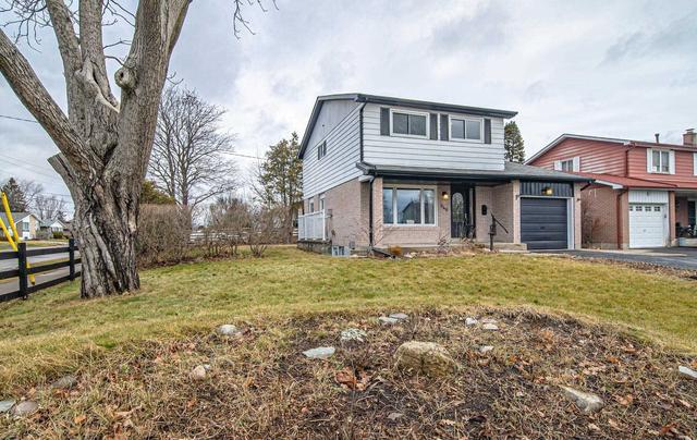 948 Cecylia Crt, House detached with 4 bedrooms, 2 bathrooms and 4 parking in Pickering ON | Image 12