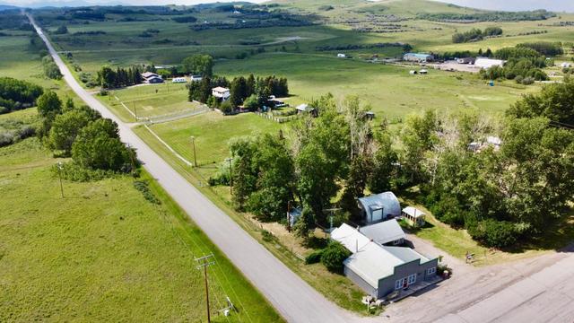 492093 161 Street W, House detached with 2 bedrooms, 1 bathrooms and 2 parking in Foothills County AB | Image 37