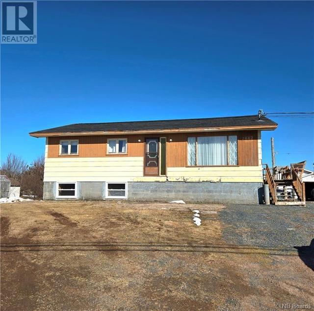 2442 Route 305, House detached with 3 bedrooms, 1 bathrooms and null parking in Shippagan P NB | Image 1