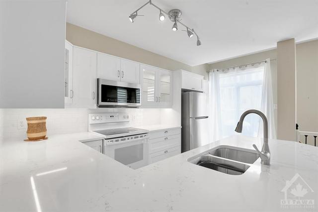 15 Sienna Private, Townhouse with 3 bedrooms, 3 bathrooms and 2 parking in Ottawa ON | Image 9