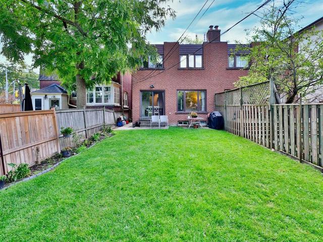 34 Castlefield Ave, House semidetached with 3 bedrooms, 4 bathrooms and 3 parking in Toronto ON | Image 32
