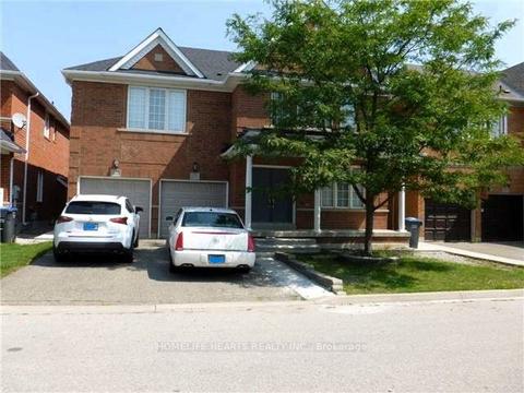 17 Ferncastle Cres, House detached with 4 bedrooms, 4 bathrooms and 4 parking in Brampton ON | Card Image