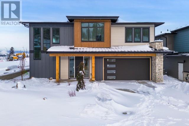 2094 Linfield Drive, House detached with 5 bedrooms, 4 bathrooms and null parking in Kamloops BC | Image 1