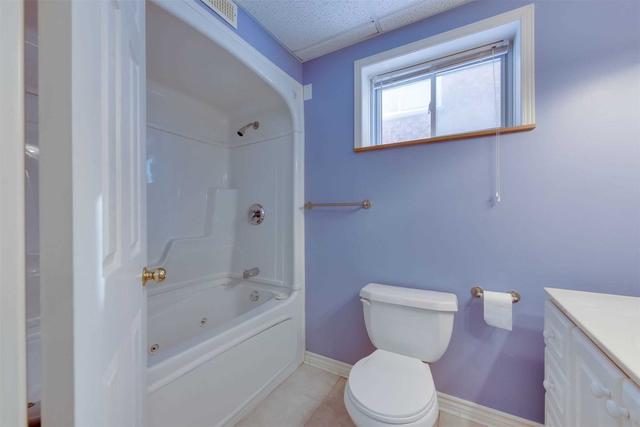 83 Johnson St, House detached with 2 bedrooms, 3 bathrooms and 6 parking in Orillia ON | Image 13