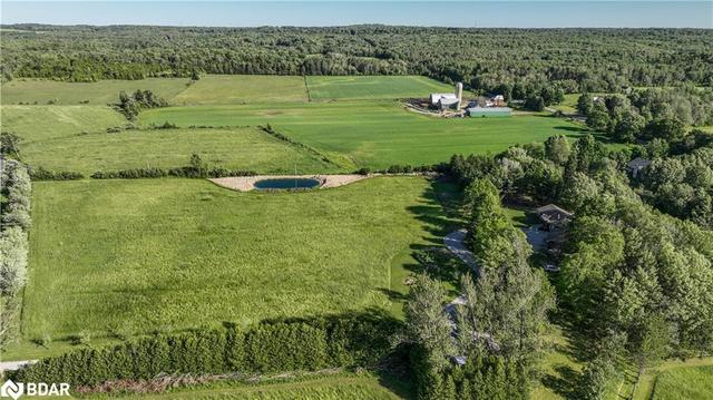 446 Medonte 2 Sideroad, House detached with 5 bedrooms, 2 bathrooms and 13 parking in Oro Medonte ON | Image 13