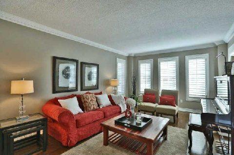 1035 Trailview Dr, House detached with 4 bedrooms, 5 bathrooms and 2 parking in Oakville ON | Image 3
