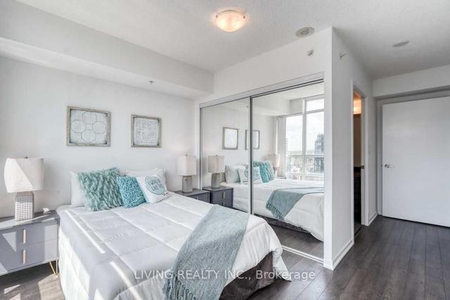 2009 - 68 Abell St, Condo with 2 bedrooms, 2 bathrooms and 1 parking in Toronto ON | Image 16