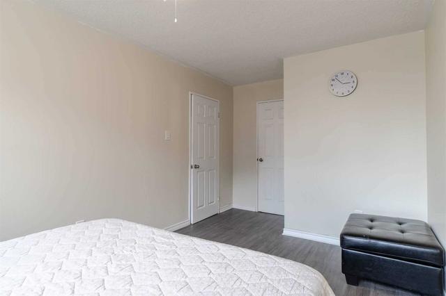 104 - 2121 Roche Crt, Condo with 3 bedrooms, 2 bathrooms and 1 parking in Mississauga ON | Image 9