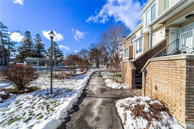 209 Woodfield Drive, House attached with 2 bedrooms, 2 bathrooms and 1 parking in Ottawa ON | Image 25