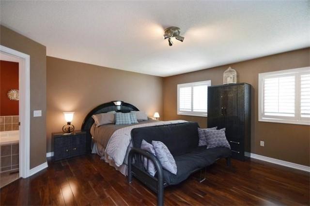 20 Hillson Crt, House detached with 4 bedrooms, 3 bathrooms and 4 parking in Brampton ON | Image 8