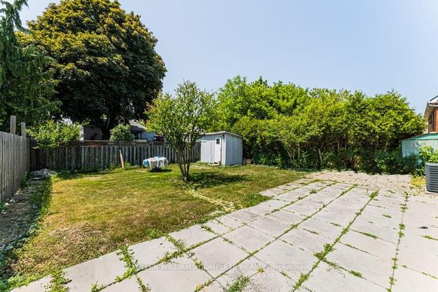 50 East 11th St, House detached with 3 bedrooms, 3 bathrooms and 3 parking in Hamilton ON | Image 33