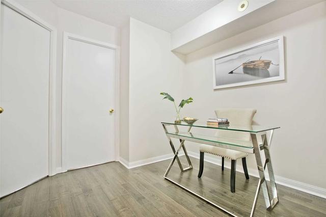 661 - 3 Everson Dr, Townhouse with 2 bedrooms, 1 bathrooms and 1 parking in Toronto ON | Image 10