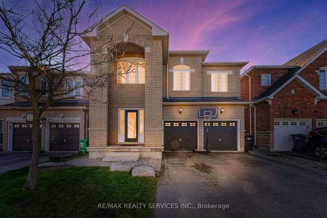60 Sir Jacobs Cres, House detached with 4 bedrooms, 4 bathrooms and 6 parking in Brampton ON | Image 1