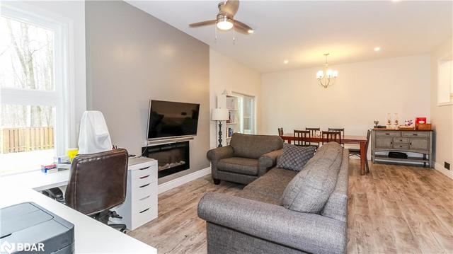 3914 Rosemary Lane, House detached with 3 bedrooms, 2 bathrooms and 5 parking in Innisfil ON | Image 30