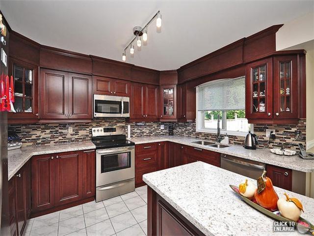 910 Bancroft Dr, House detached with 5 bedrooms, 5 bathrooms and 3 parking in Mississauga ON | Image 3