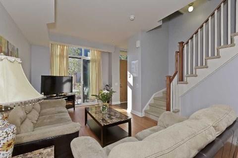 th54 - 27 Valhalla Inn Rd S, Townhouse with 3 bedrooms, 3 bathrooms and 1 parking in Toronto ON | Image 2