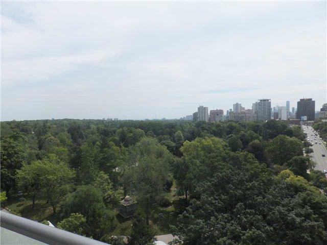 1002 - 1815 Yonge St, Condo with 2 bedrooms, 2 bathrooms and 1 parking in Toronto ON | Image 3