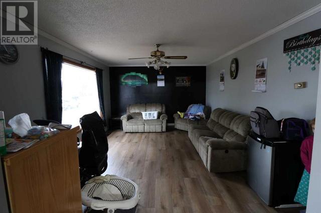 119 8 Avenue W, House detached with 3 bedrooms, 2 bathrooms and 3 parking in Bow Island AB | Image 6