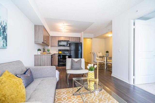1408 - 30 Meadowglen Pl, Condo with 1 bedrooms, 2 bathrooms and 1 parking in Toronto ON | Image 14