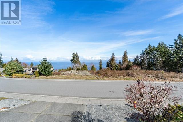 Ocean and Mountain views from front deck | Image 66