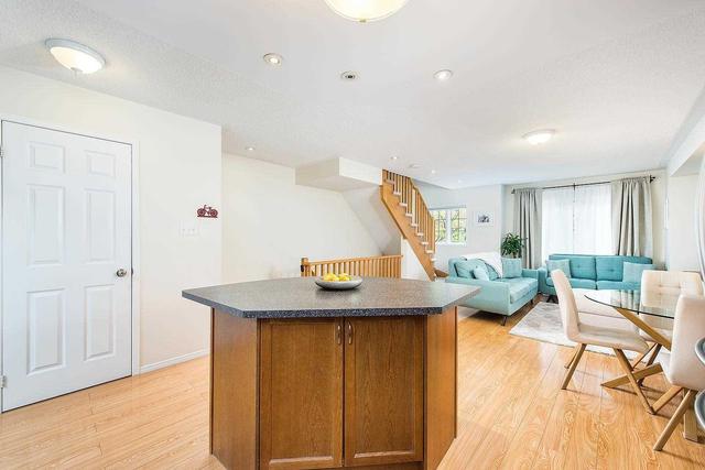 3 - 200 Twelfth St, Townhouse with 3 bedrooms, 2 bathrooms and 2 parking in Toronto ON | Image 7