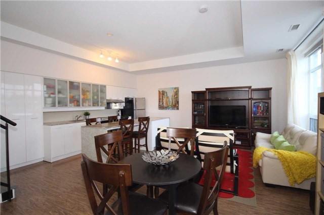 Th2 - 25 Singer Crt, Townhouse with 3 bedrooms, 3 bathrooms and 1 parking in Toronto ON | Image 5