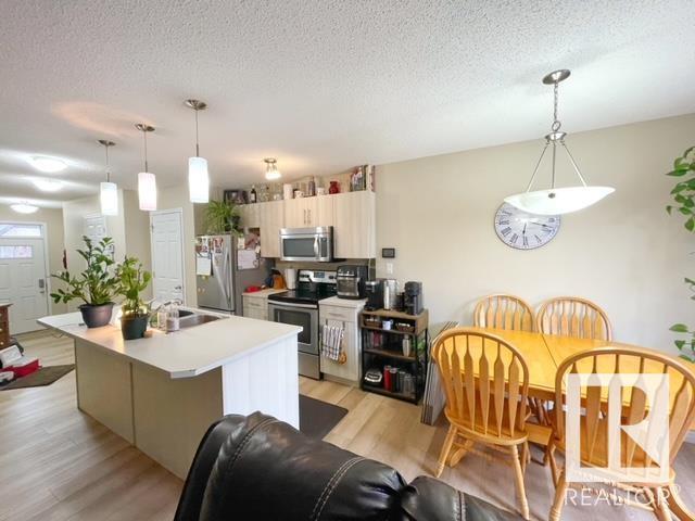 5650 Crabapple Wy Sw, House semidetached with 3 bedrooms, 3 bathrooms and null parking in Edmonton AB | Image 3
