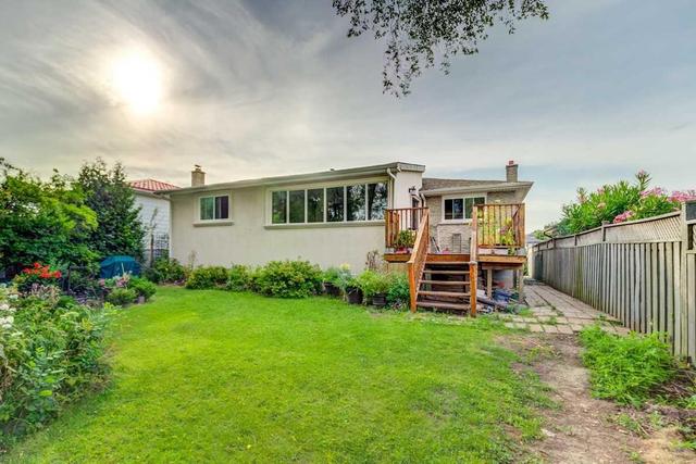 880 Westlock Rd, House detached with 3 bedrooms, 2 bathrooms and 4 parking in Mississauga ON | Image 20