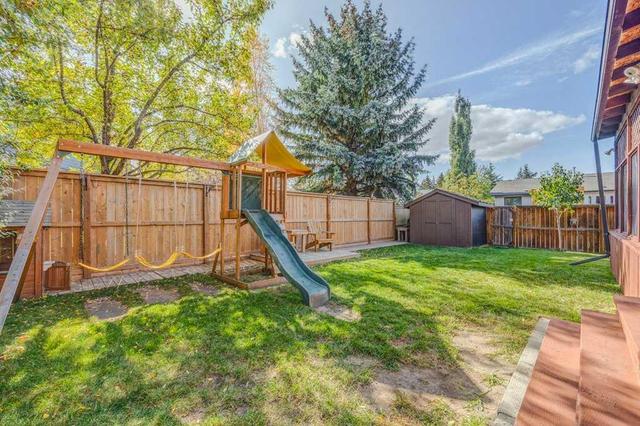 383 Silvergrove Drive Nw, House detached with 4 bedrooms, 4 bathrooms and 4 parking in Calgary AB | Image 34